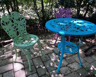 Outdoor colored bistro 