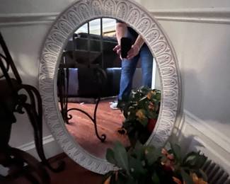 Oval wall mirror