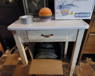 Table with enamel top