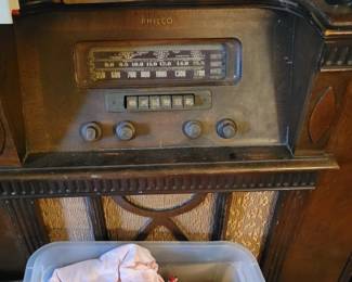Vintage radio
