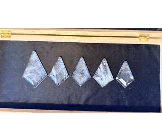 Vintage natural clear quartz crystal chandelier prism set, cut in a classic geometric kite shape (often referred to as a diamond, kite, or shield prism).This is a vintage Vogel-style true quartz rock crystal. Drilled for chandeliers or hanging.