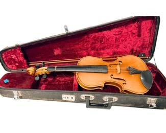 Student Violin with Bow and Hard Case