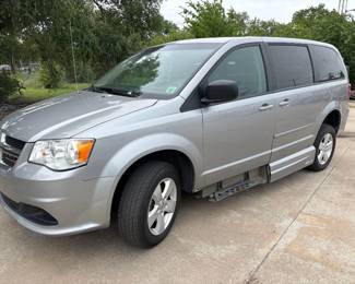  2016 Dodge Grand Caravan Van