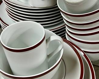 Williams Sonoma Brasserie Dish Set
