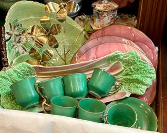 Vintage porcelain pieces