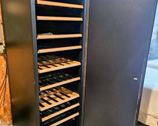EuroCave Wine Cooler Storage with Solid Door