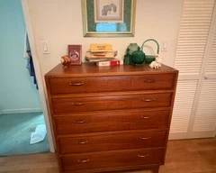 Beautiful dresser in great condition