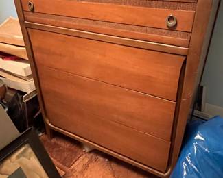 MCM dresser