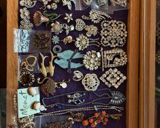 Vintage brooches