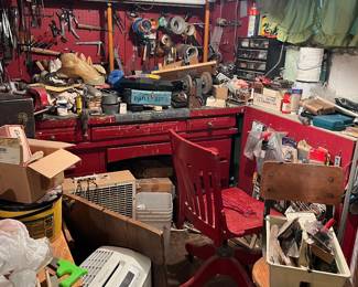 a very loaded vintage tool shop - diggers delight