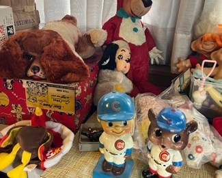 vintage Cubs bobbleheads, Yogi bear