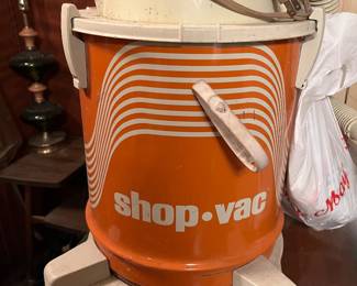 Retro shop vac 