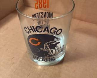 1985 Bears glasses -16