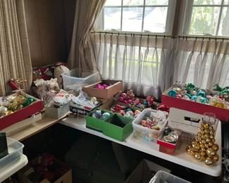really beautiful vintage Christmas ornaments