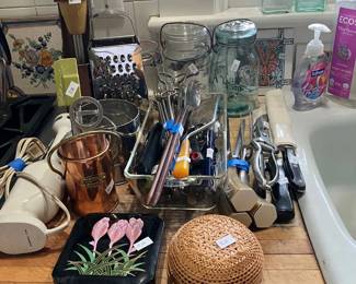 kitchen utensils