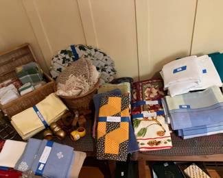 Napkins, Table Cloths and Place Mats