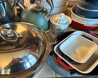 Staub pans