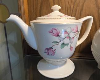 Vintage Homer Laughlin Teapot 