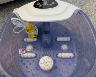 HoMedics Salt-N-Soak Footbath with Heat Boost