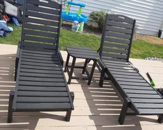 poly loungers