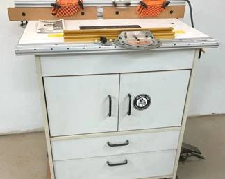 Porter Cable 3.25 Hp Router w Bench Dog Router Table