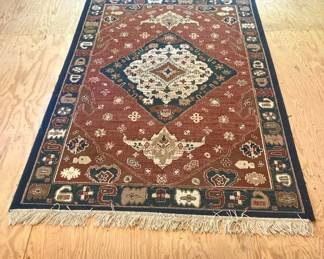 PersianStyle Rug w Geometric Medallion
