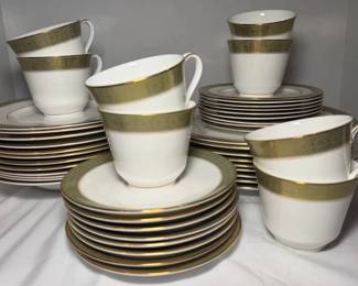 Royal Doulton Belvedere Fine Bone China Plates  Cups