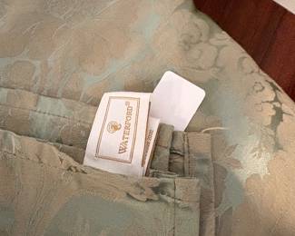 Waterford table cloth and set of 12 napkins