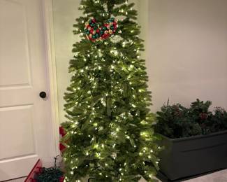 pre-lit tree - ready for the holidays
