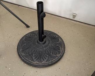 Additional umbrella stand