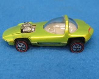Lot 22. Rare 1967 Mattel Hot Wheels "Silhouette" in antifreeze green. Made in USA.
