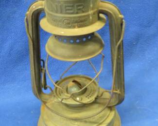 Lot 175. Vintage Feuerhand Nier barn lantern with no globe