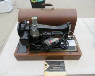 Lot 213. Vintage Singer sewing machine