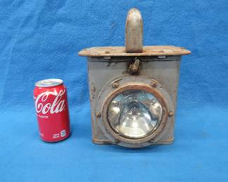 Lot 301. WW2 US Navy Type J-IS battle lantern. No battery.