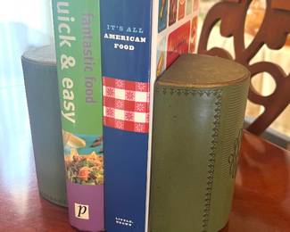 Bookends 