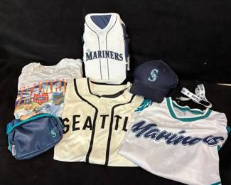 Mariners Tee And Jersey Size Medium