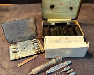 Vintage BD Yale Syringe And XActo Hypodermic Needles