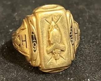 10k Jostens Class Ring