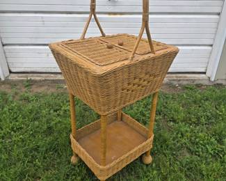 Measures 19" x 15" x 39.5"