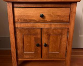 172 ShakerStyleEndTable