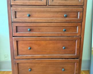 24 WhittierFurnitureMcKenzie5DrawerDresser