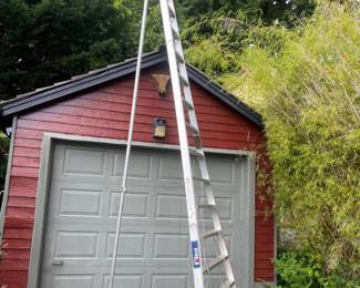 256 StokesLadders16AluminumTripodOrchardLadder