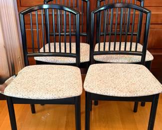 117 4MCMGlossBlackSpindleBackWoodDiningChairs