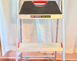 143 LittleGiantLadderSystemsFlipNLite6StepLadder