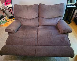 18 LaZBoyTrouperRecliningLoveseatInABrownMicrofiberFabric