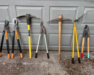 216 LoppersPickaxes