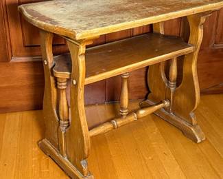 130 VintageTrestleStyleTable