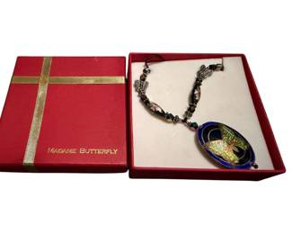 MADAME BUTTERFLY PENDANT 