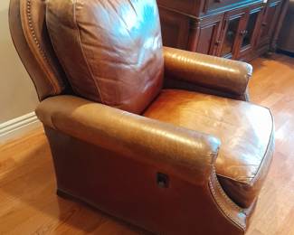 Chair back reclines