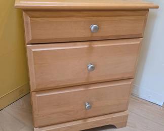 BKB010 - 3-Drawer Nightstand